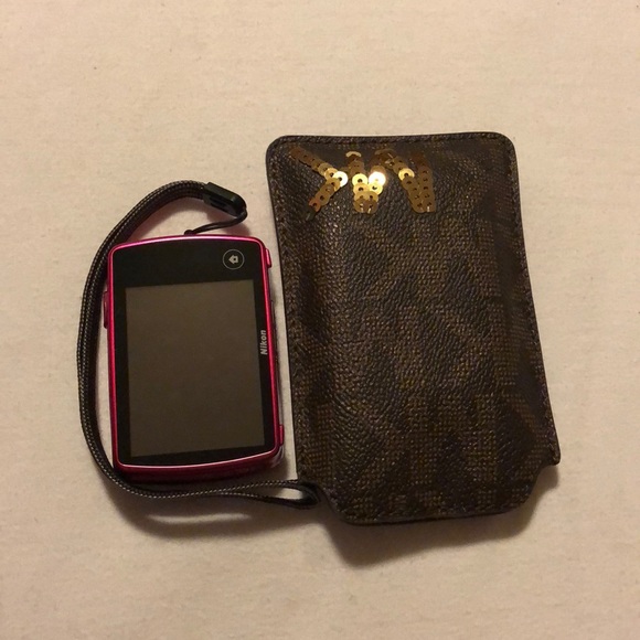 Nikon Coolpix - Picture 3 of 3